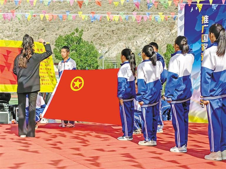 彰显青春风采6868书写青春篇章  —我区各地团员青年共庆五四青年